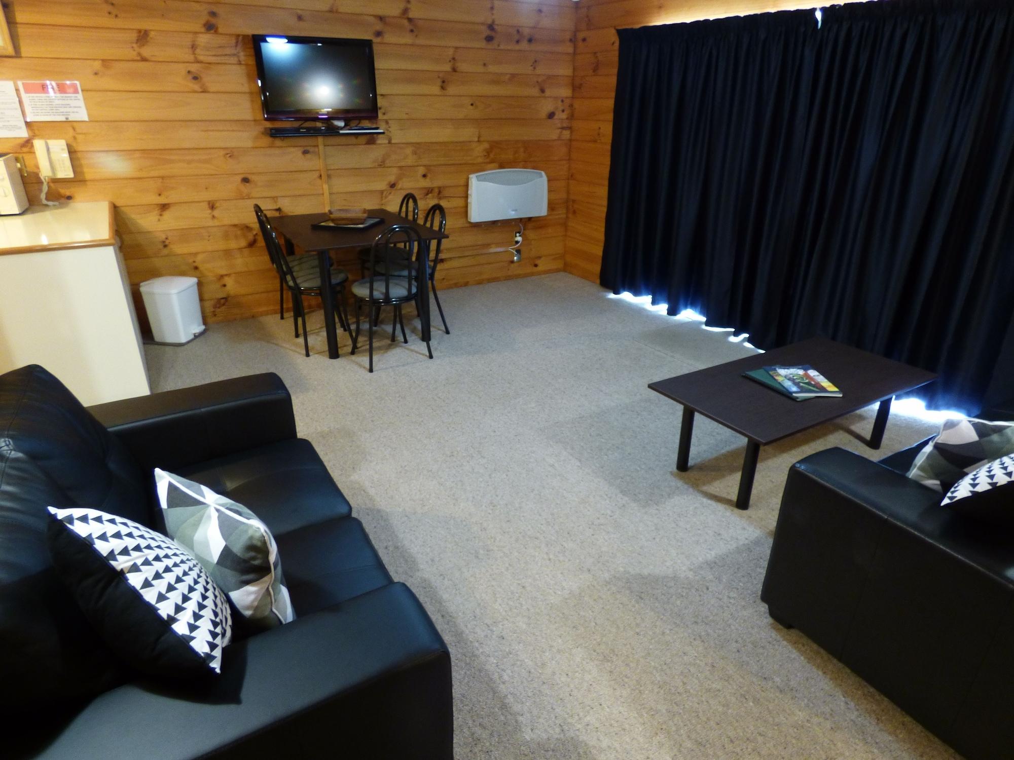 Cedarwood Lakeside & Conference Venue 4* Rotorua