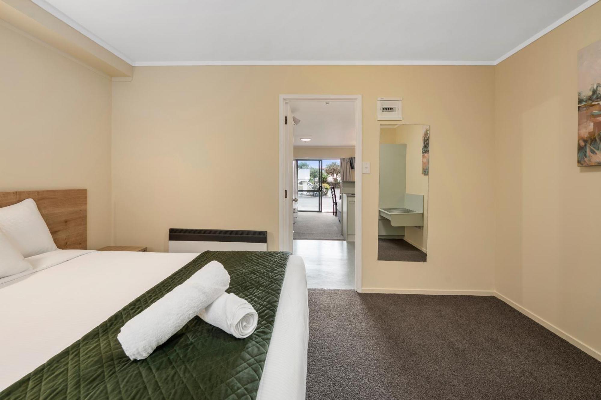 Fenton Court 4*