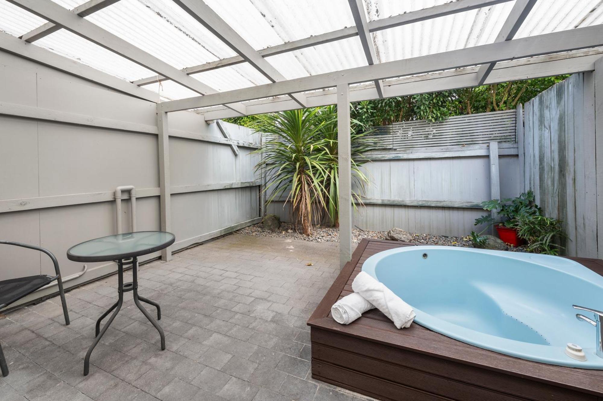 Fenton Court 4*