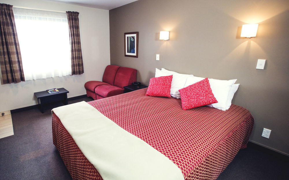 Bella Vista Motel 4*