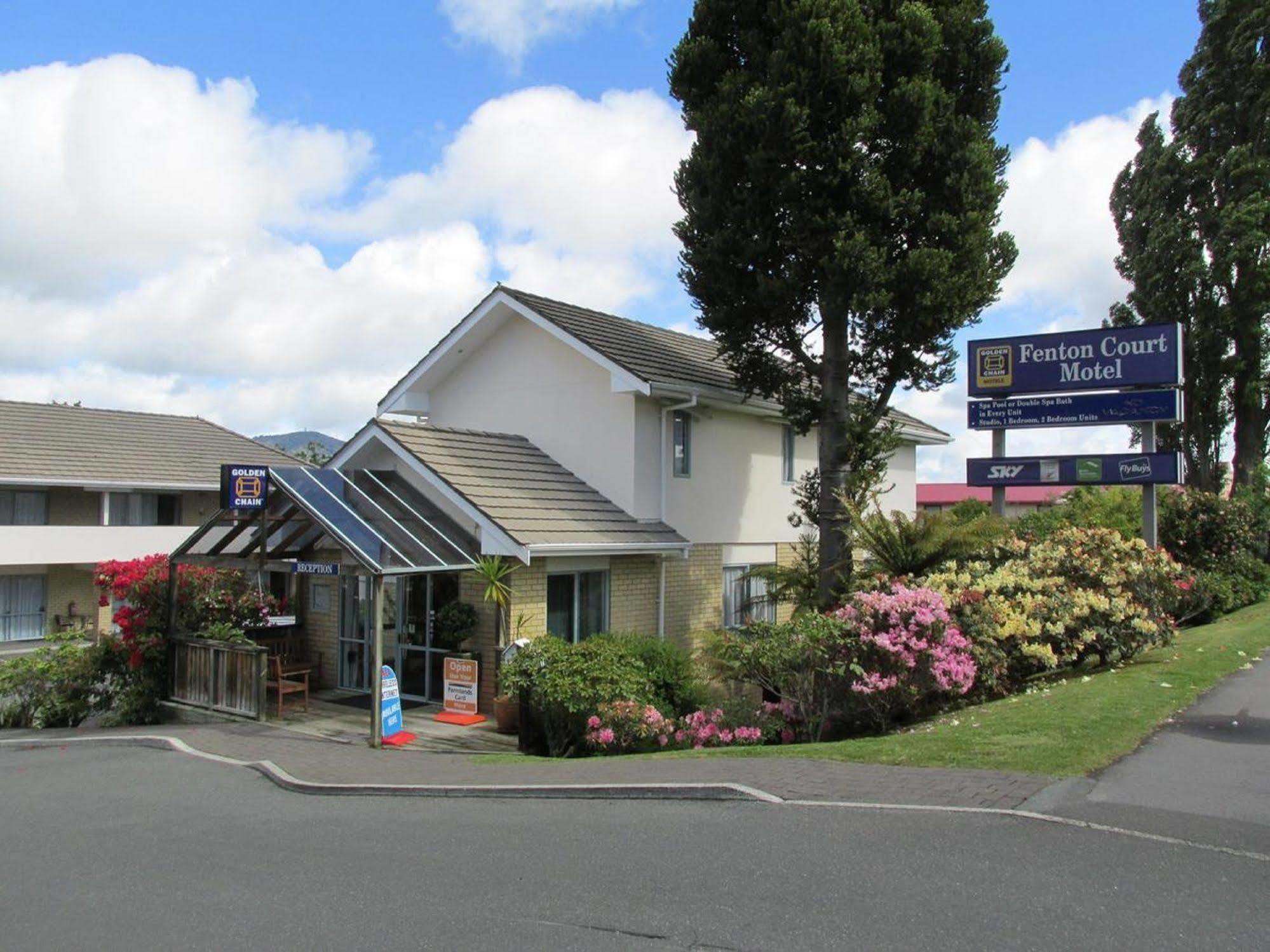 Fenton Court 4*