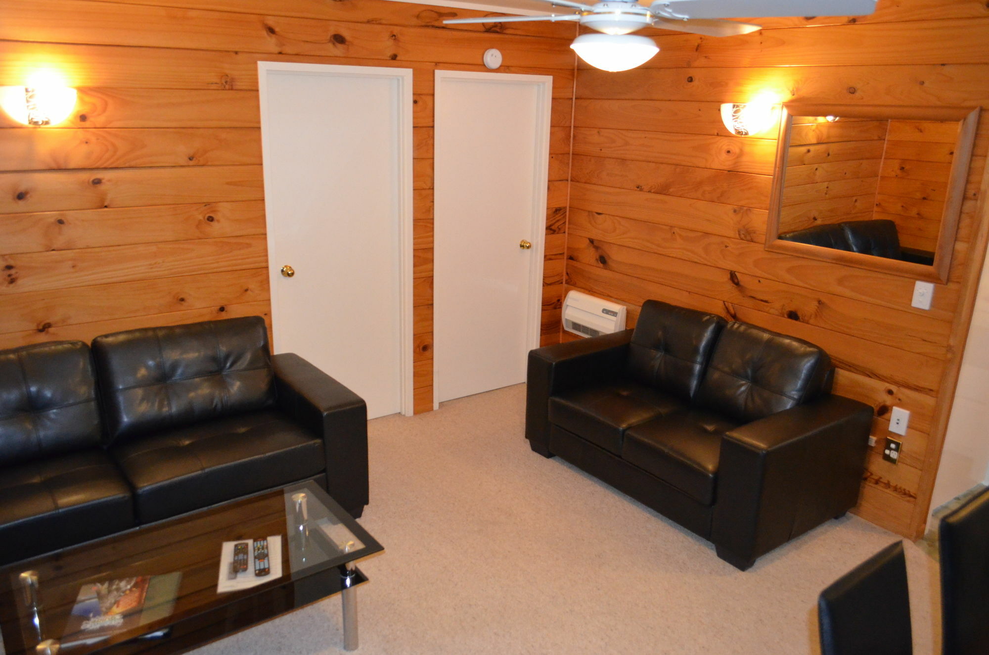 Cedarwood Lakeside & Conference Venue 4*