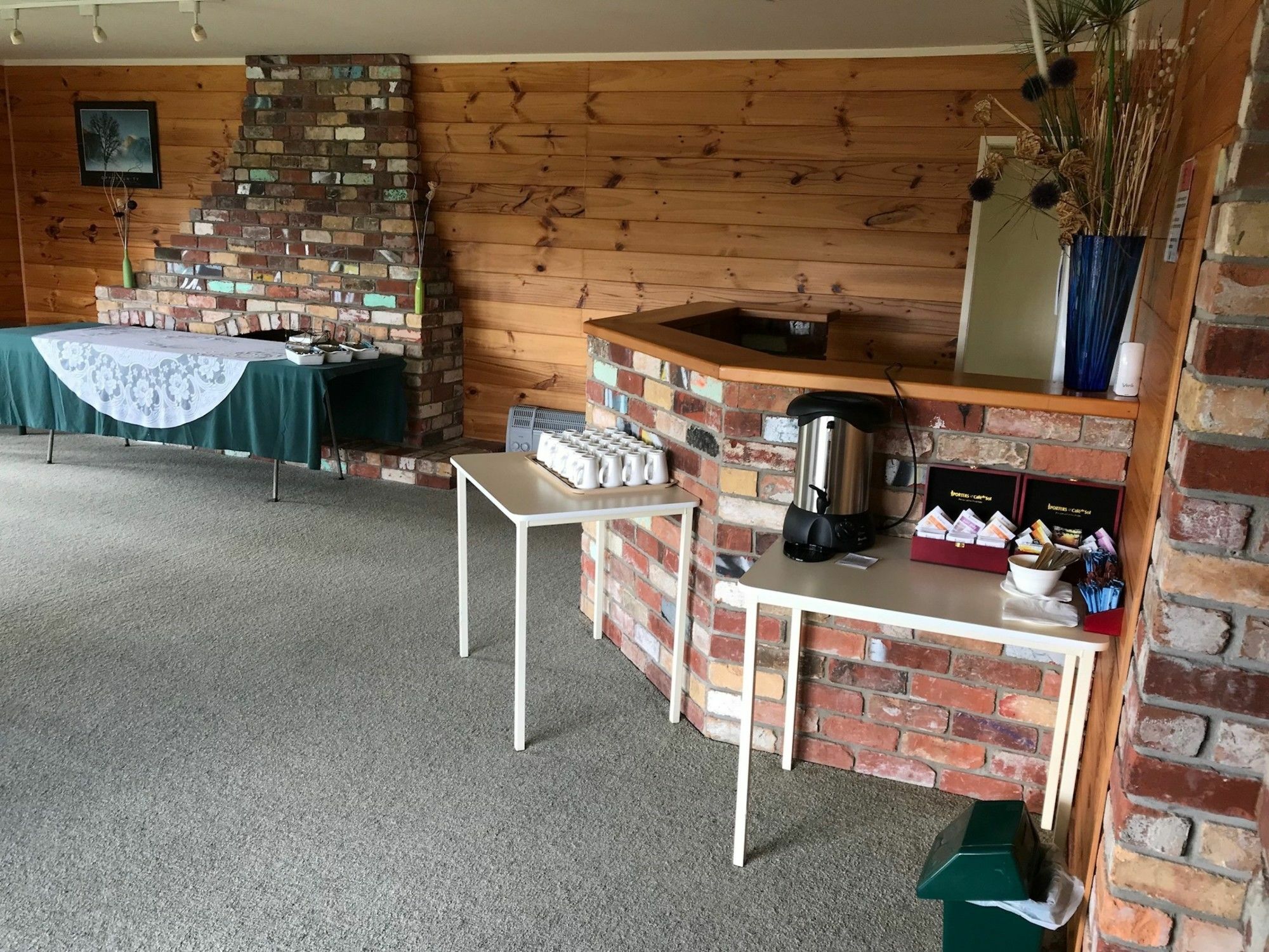 Cedarwood Lakeside & Conference Venue
